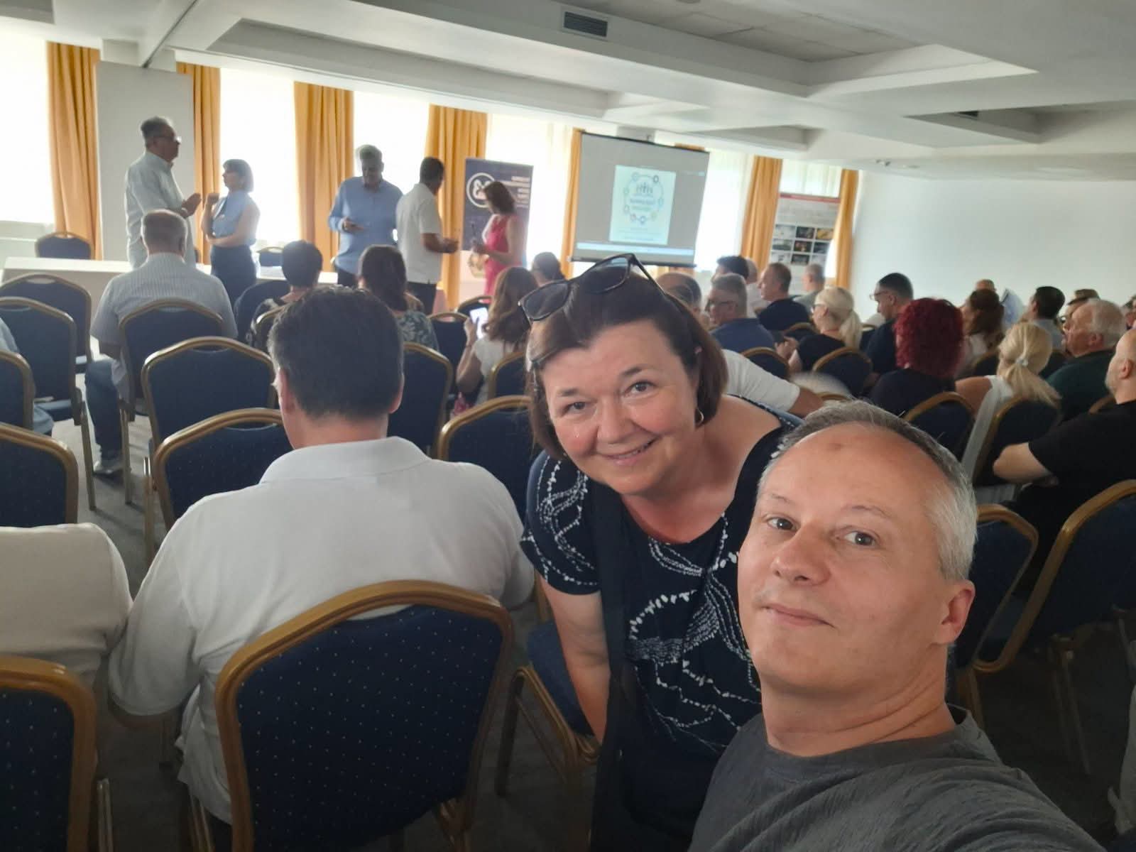 Стручни скуп „Заједнице заједно“